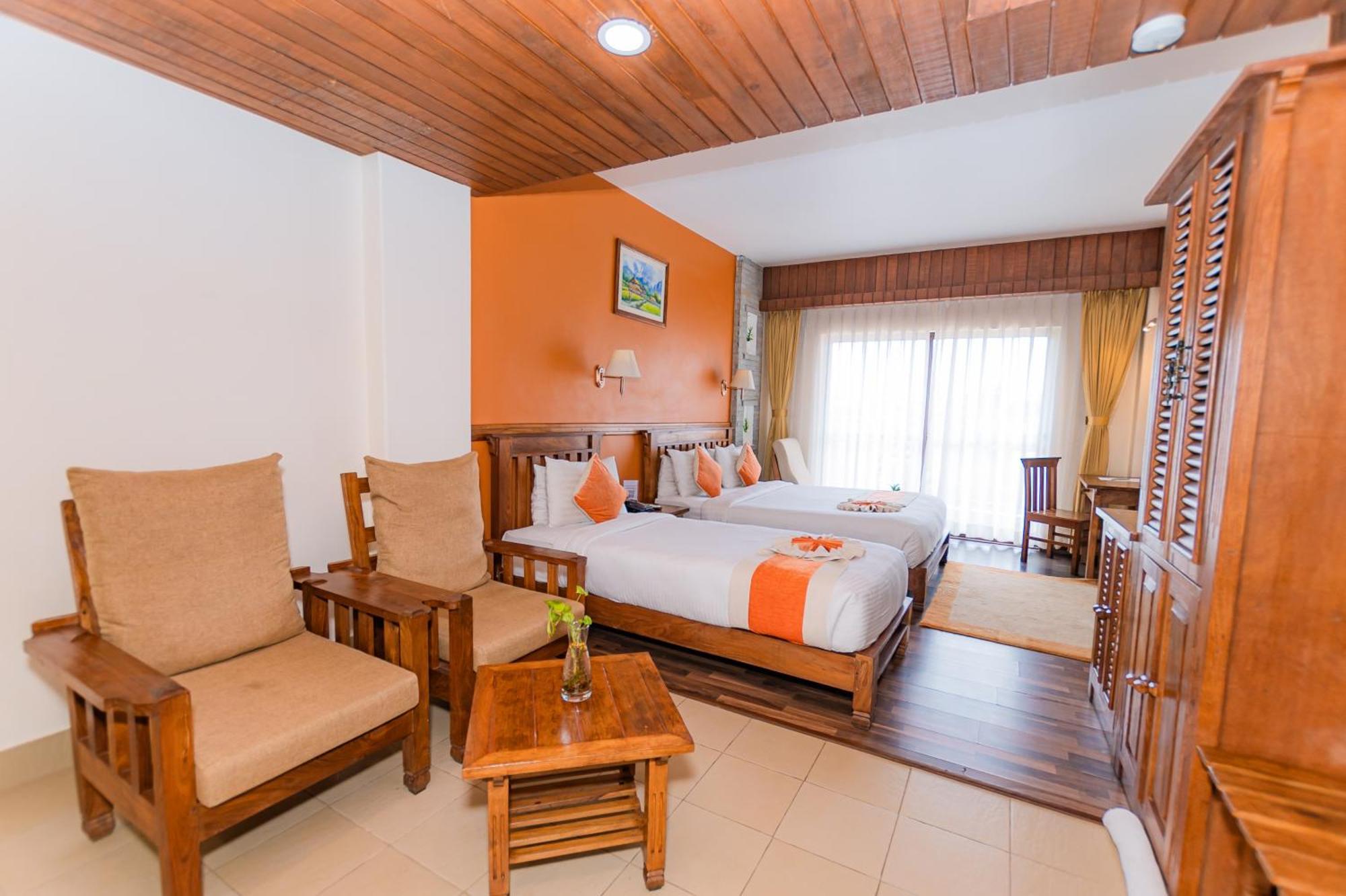 Pokhara Batika Hotel Eksteriør billede