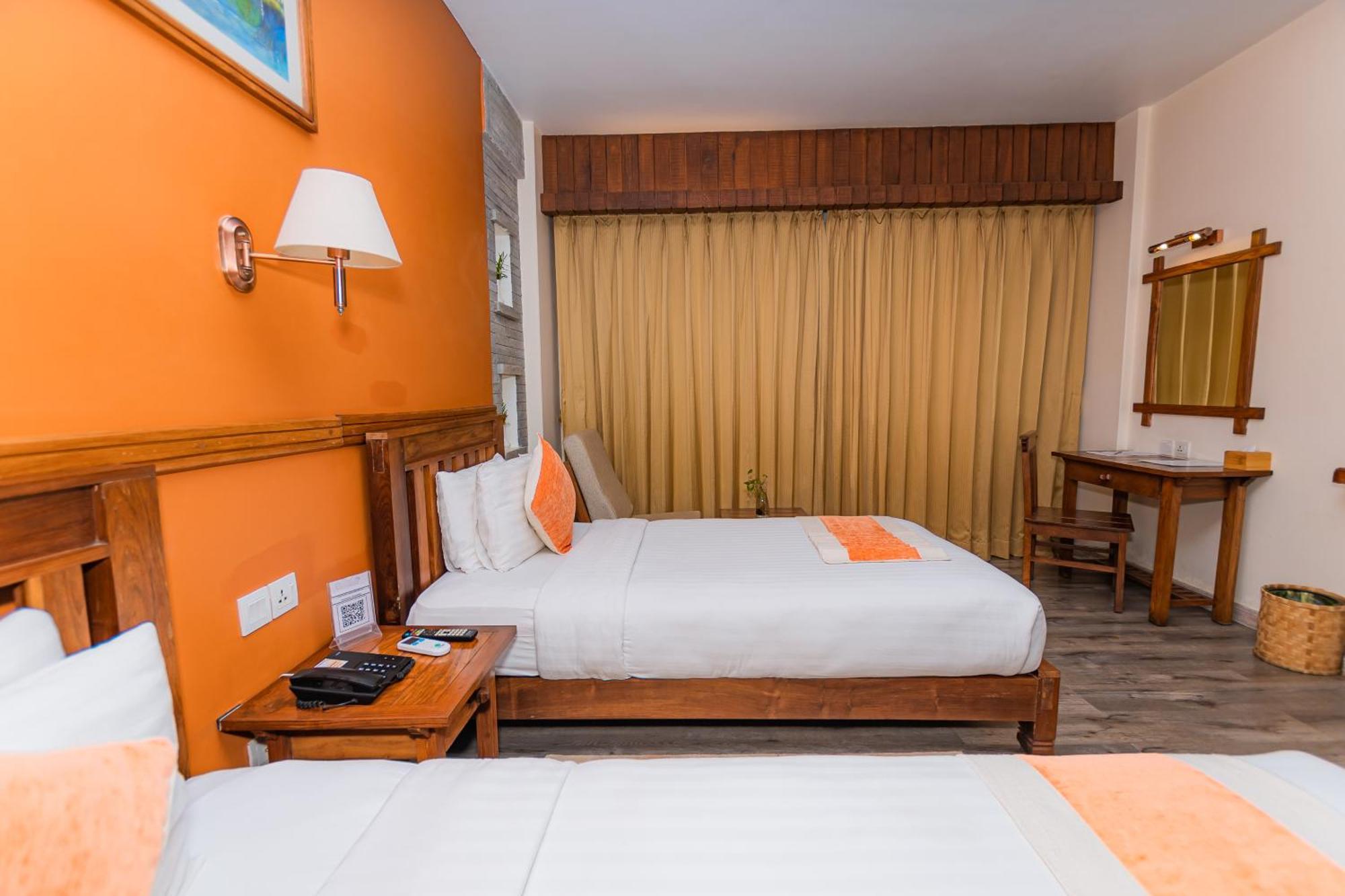 Pokhara Batika Hotel Eksteriør billede