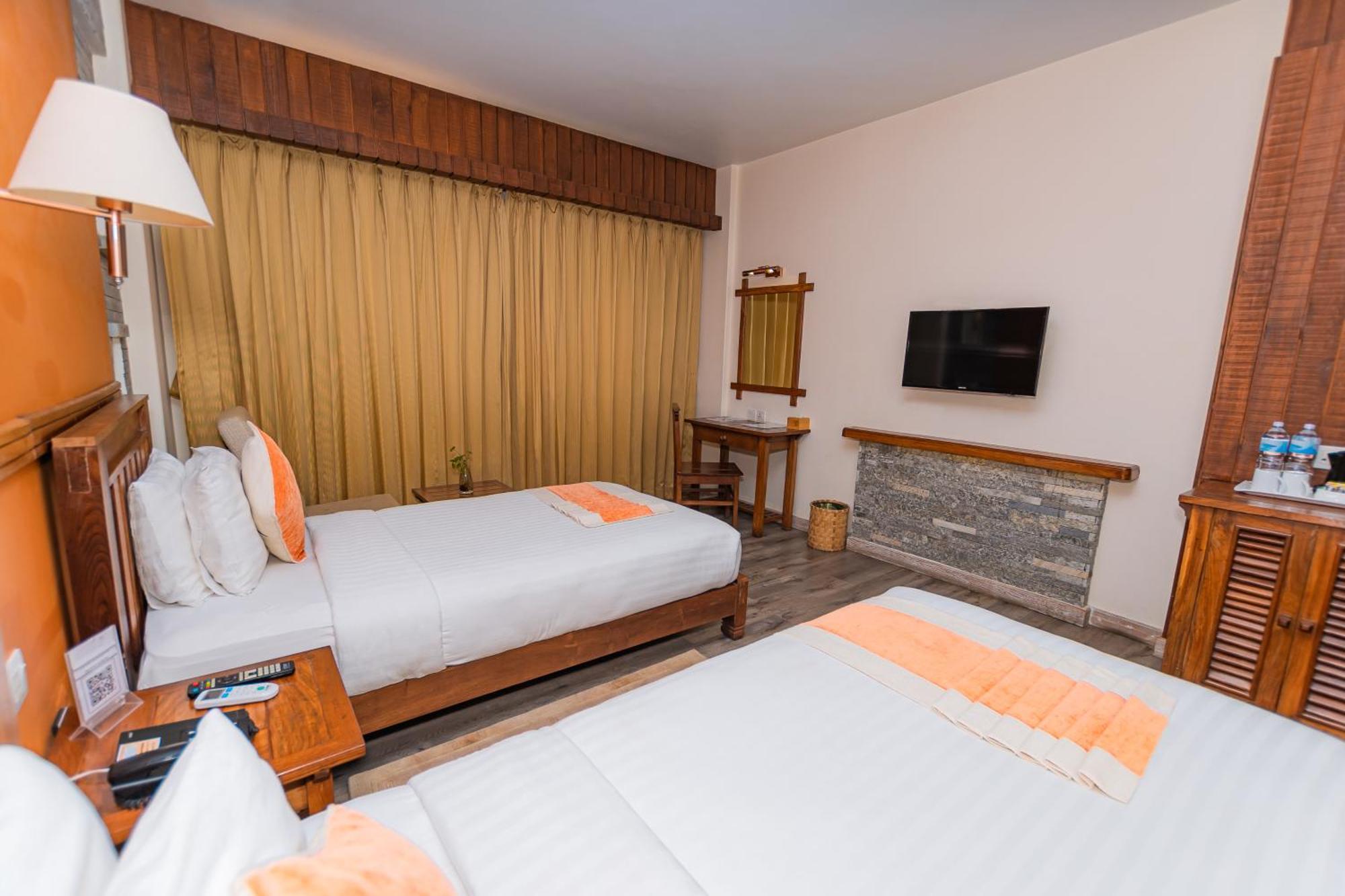 Pokhara Batika Hotel Eksteriør billede