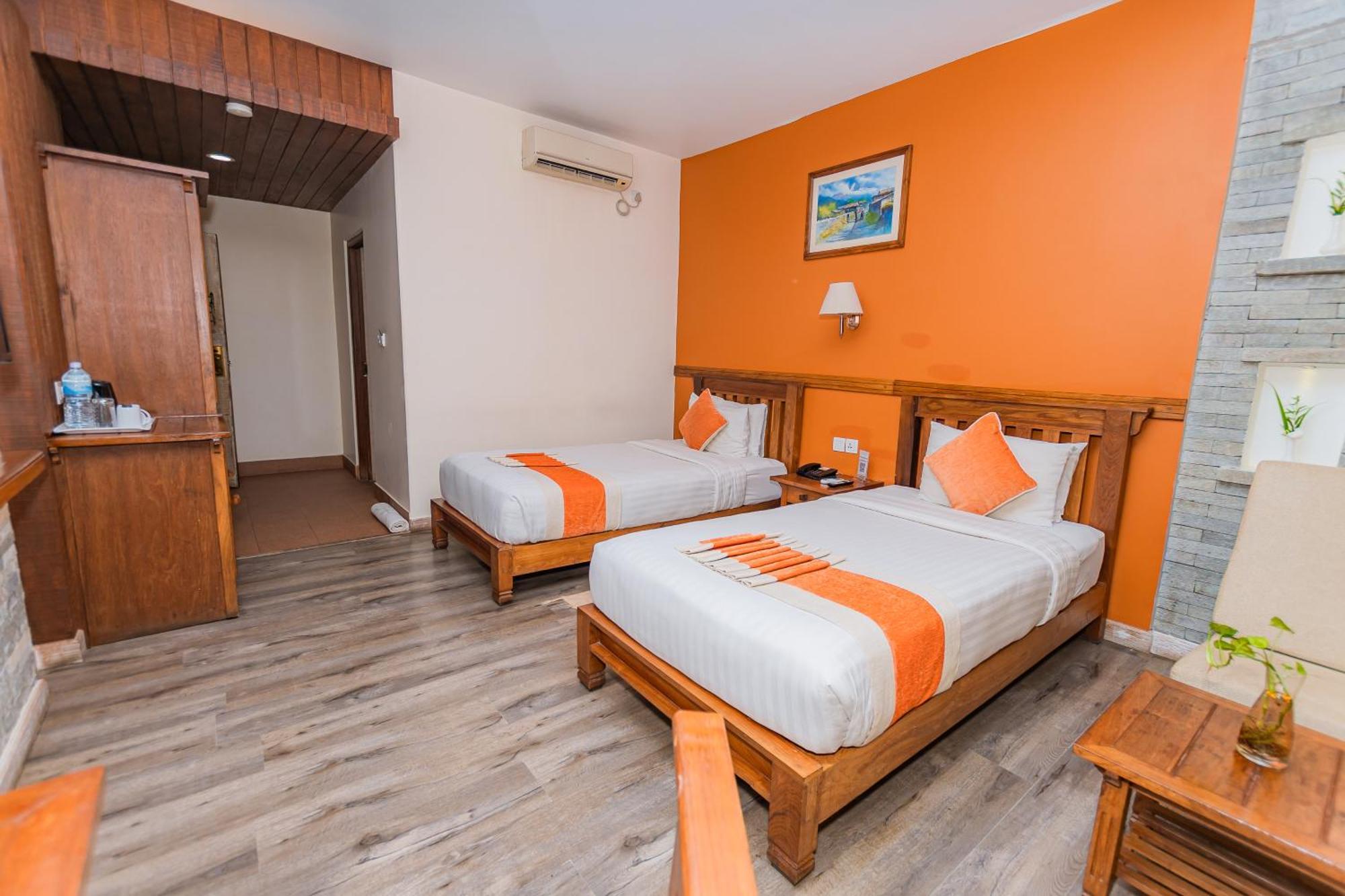 Pokhara Batika Hotel Eksteriør billede
