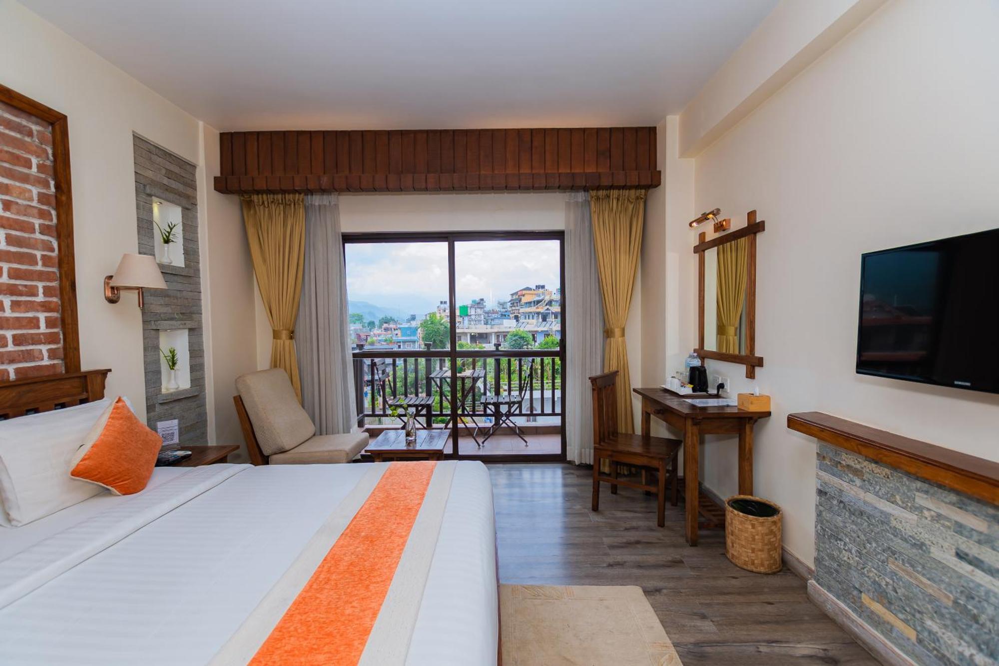 Pokhara Batika Hotel Eksteriør billede