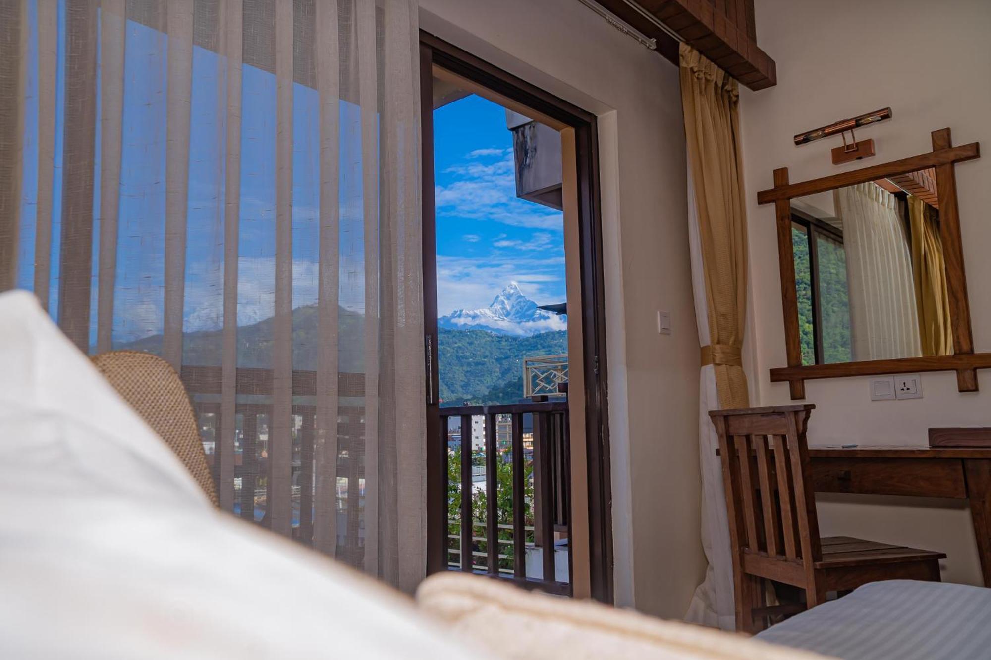 Pokhara Batika Hotel Eksteriør billede
