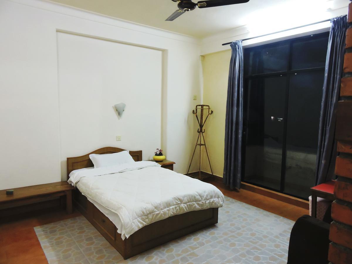 Pokhara Batika Hotel Eksteriør billede