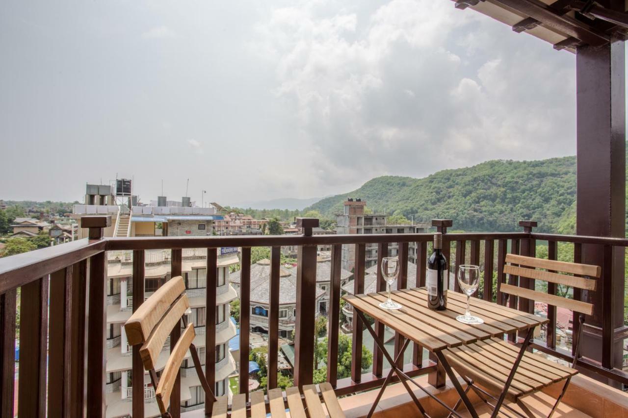 Pokhara Batika Hotel Eksteriør billede