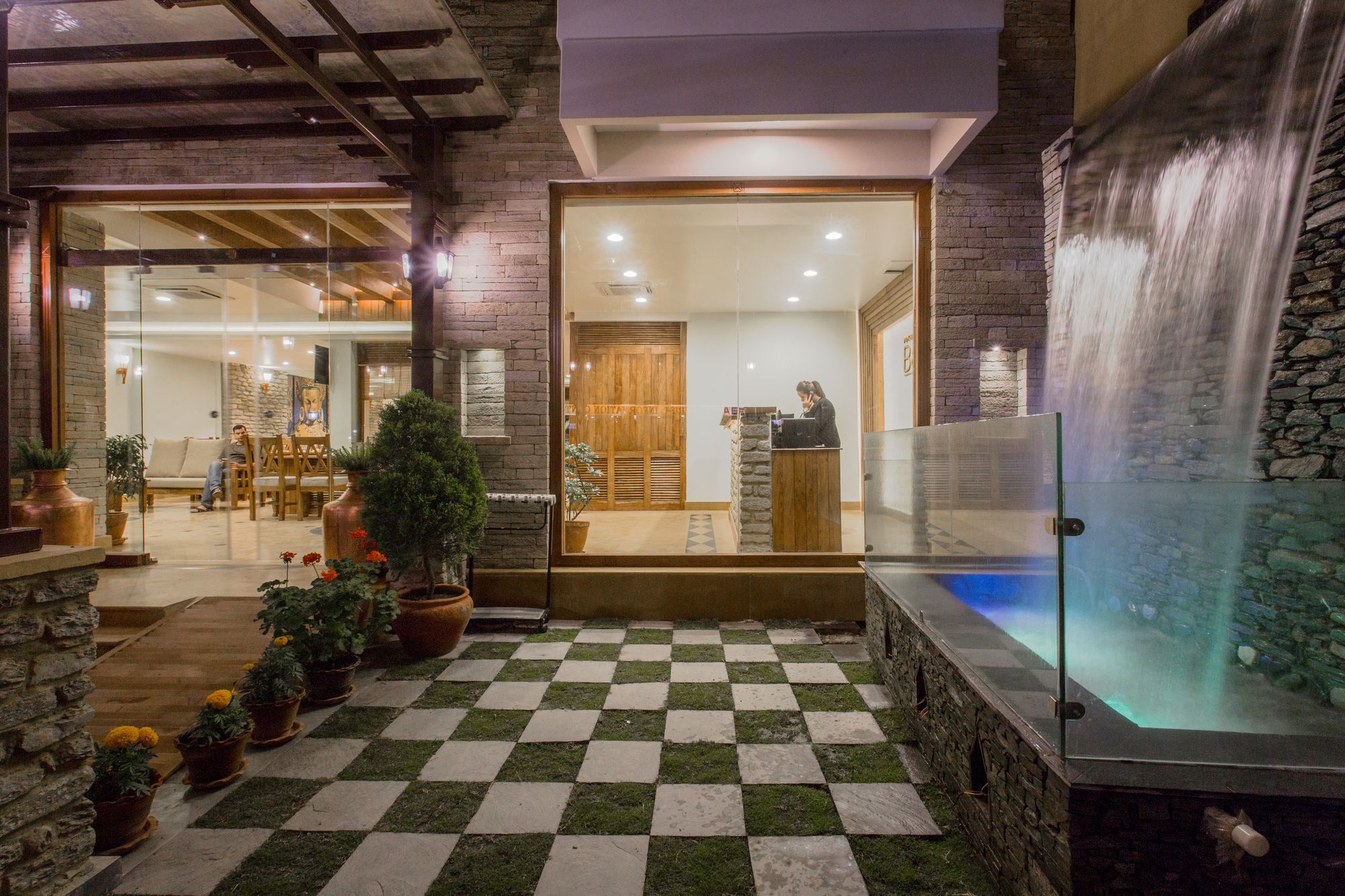 Pokhara Batika Hotel Eksteriør billede