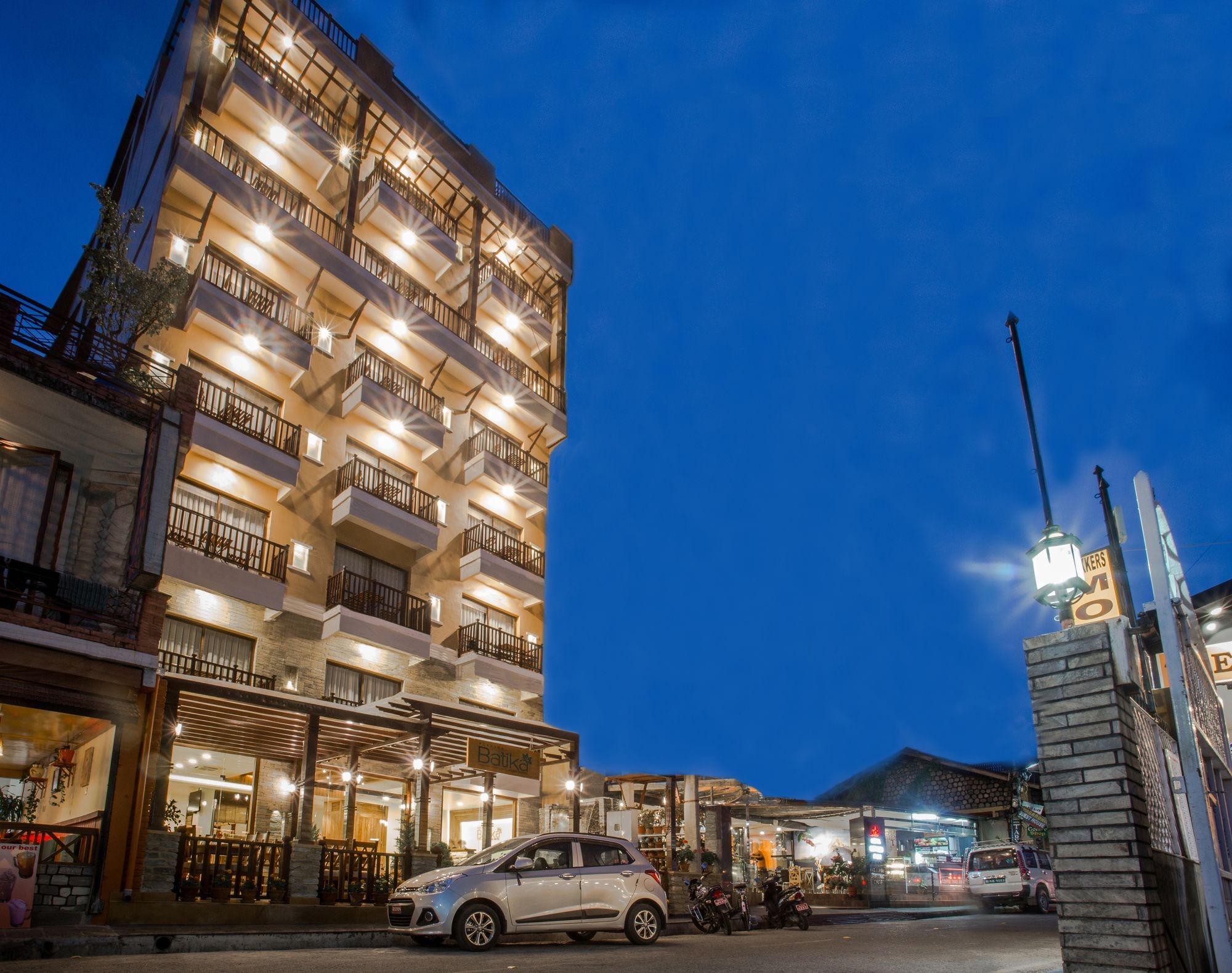 Pokhara Batika Hotel Eksteriør billede